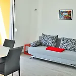 Apartament Zora *
