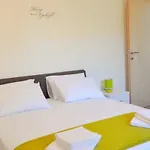 Zora * Rogoznica (Sibenik-Knin)