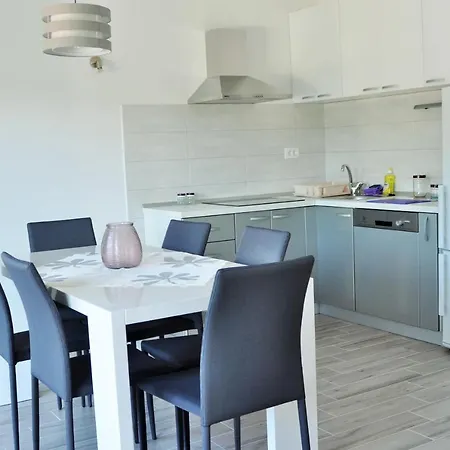 Apartament Zora *
