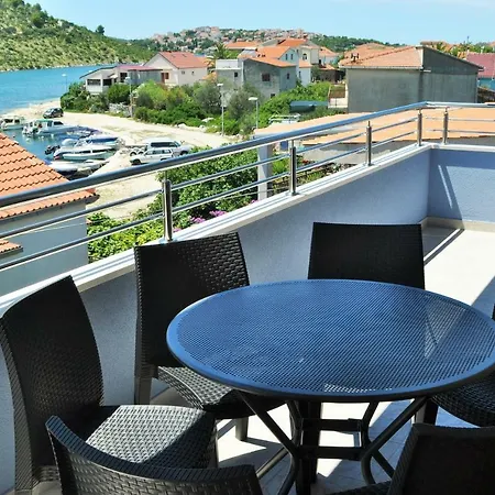 Zora Apartamento Rogoznica (Sibenik-Knin)