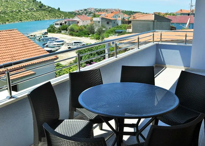 Zora Daire Rogoznica (Sibenik-Knin)