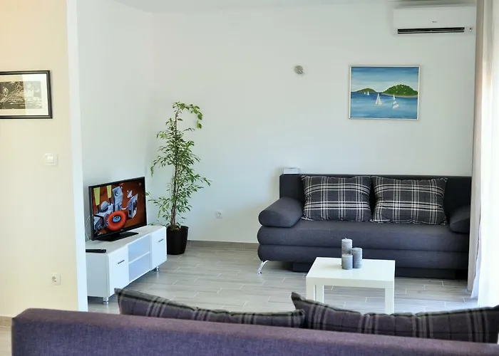 Zora Daire Rogoznica (Sibenik-Knin)