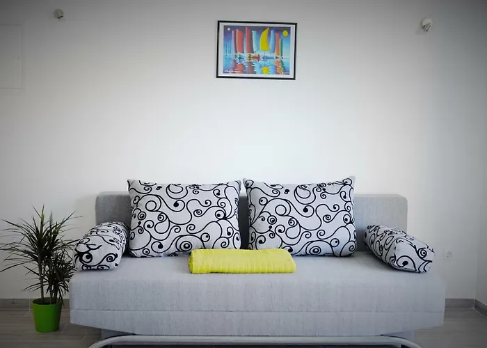 Zora * Rogoznica (Sibenik-Knin)