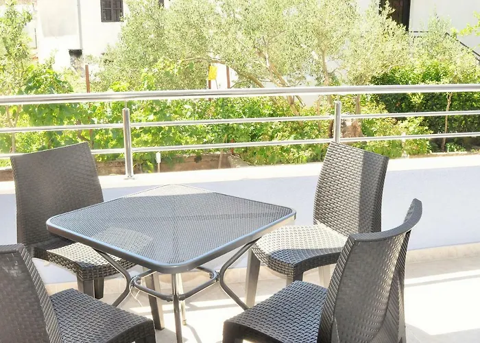 Daire Zora Rogoznica (Sibenik-Knin)